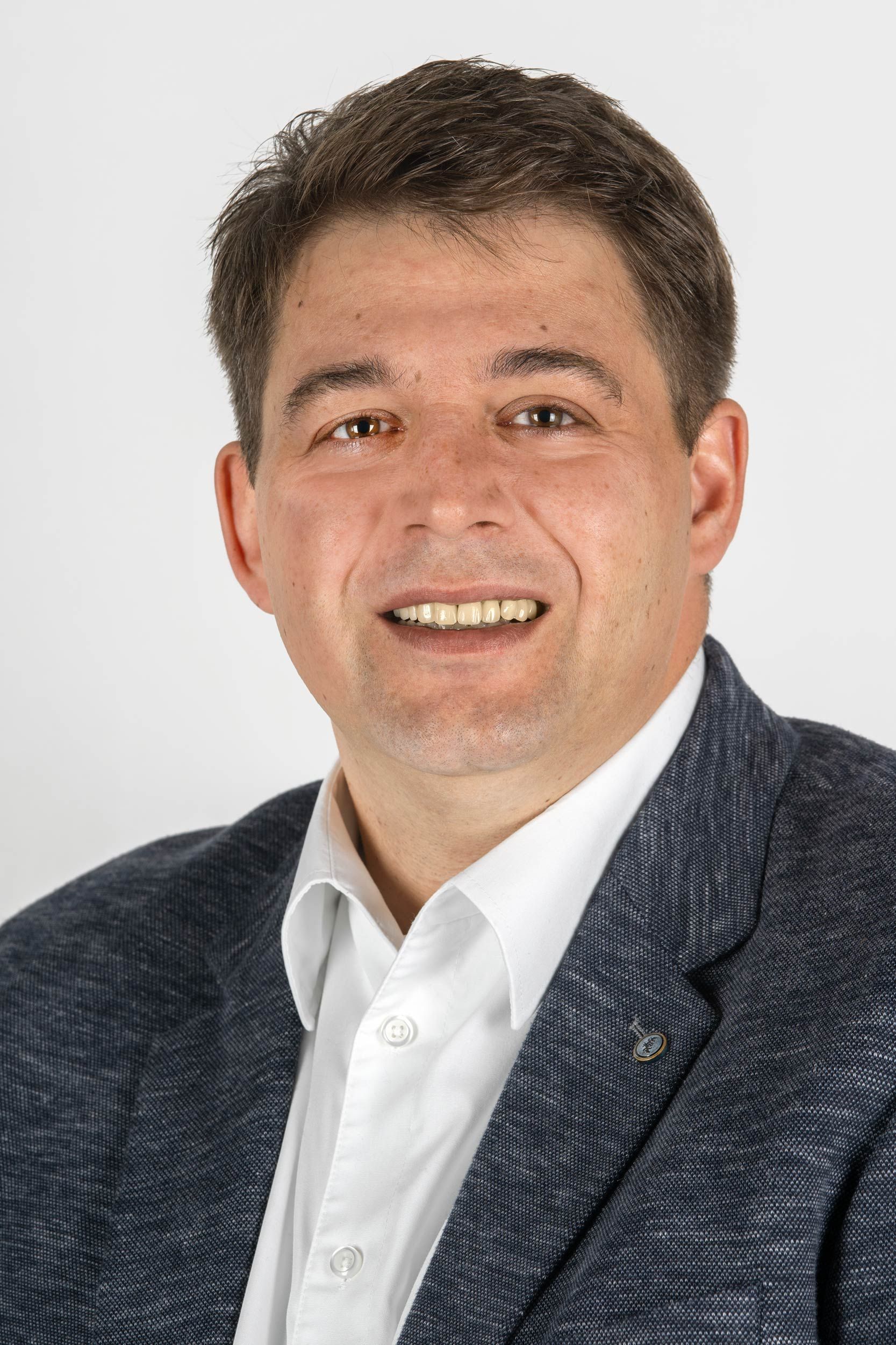 Portrait of David Eckel, founder and CEO of SecTepe